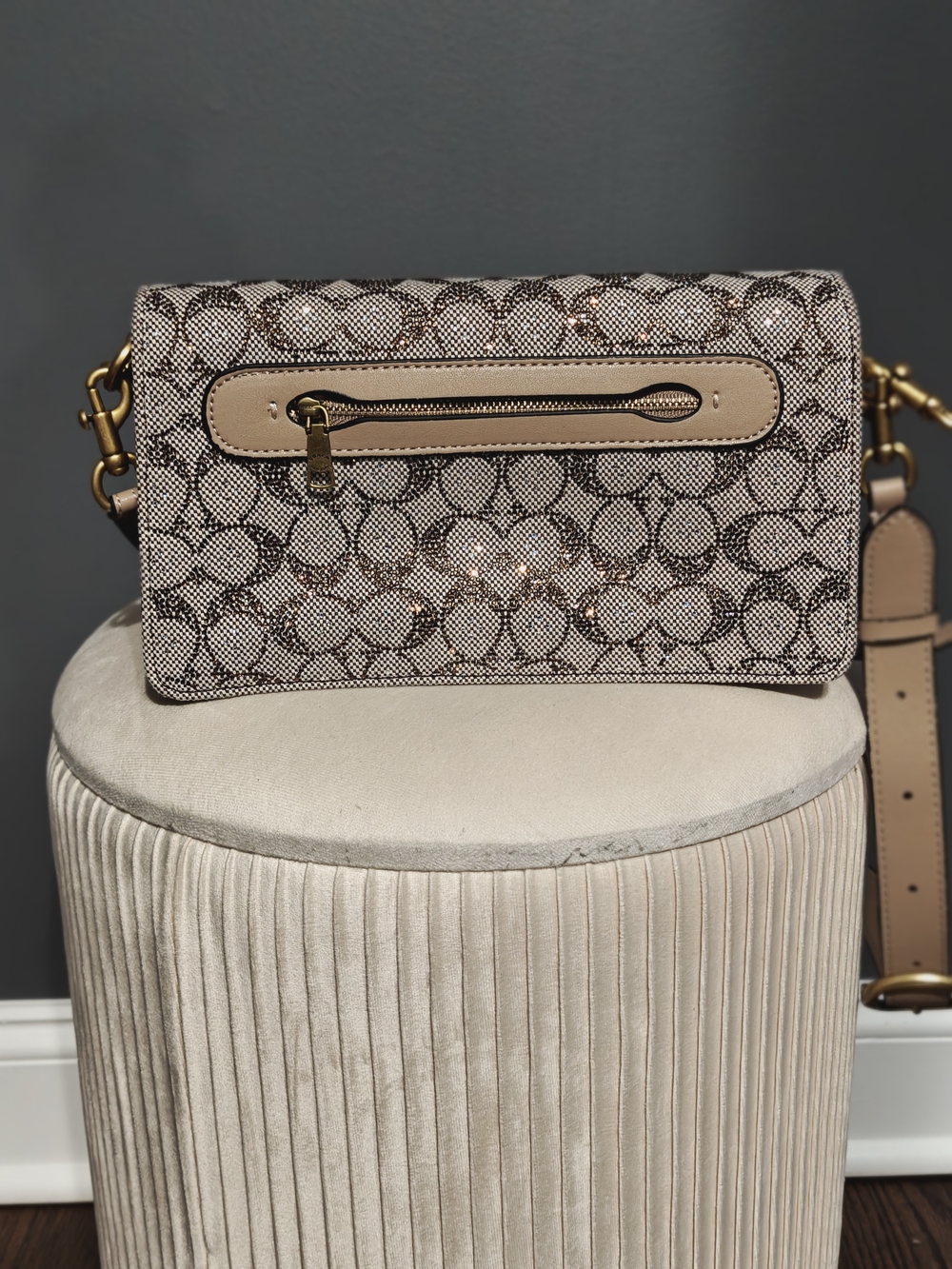 Coach Signature Canvas C Shoulder Bag in Tan/Beige Crystal - Picture 4 of 6